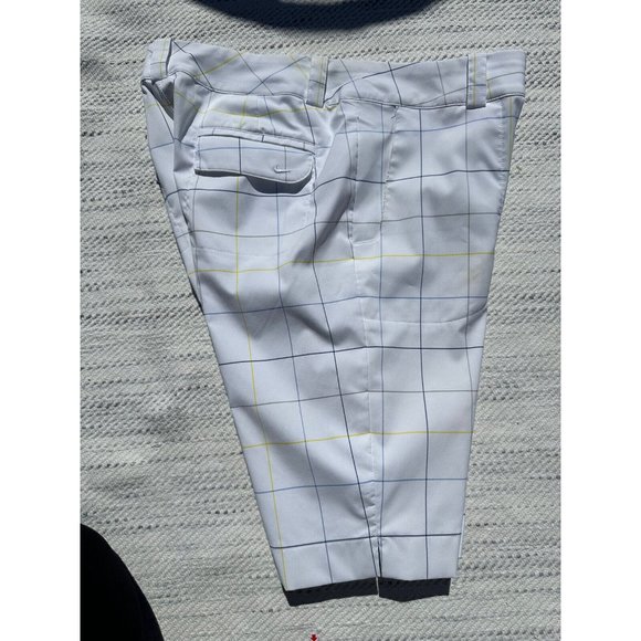 NIKE GOLF Shorts Medium White Blue Striped Chino Embroidered Swoosh Dri-Fit Mens - Picture 3 of 16